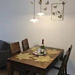 Wiśniowy Ogród Z Garażem Kołobrzeg