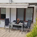 Wiśniowy Ogród Z Garażem Apartamento *