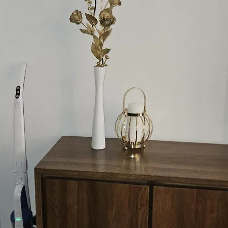 Wisniowy Ogrod Z Garazem Apartment