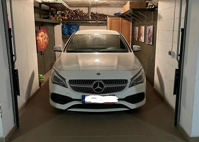 Wiśniowy Ogród Z Garażem *